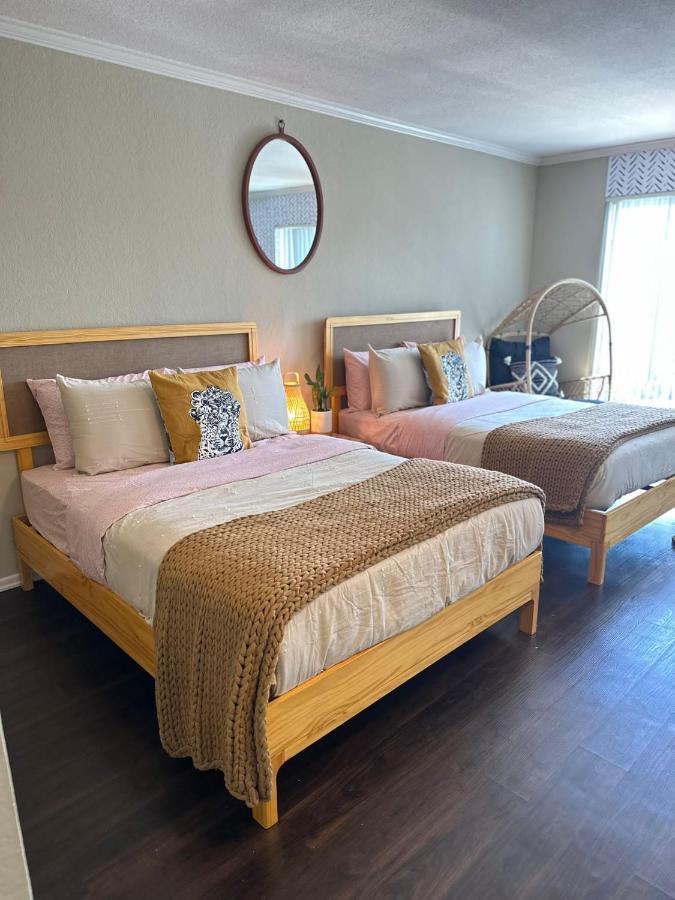 Апартаменты Gucci Mickey And Maxico Lofts Free Parking And Wifi Лос-Анджелес Экстерьер фото